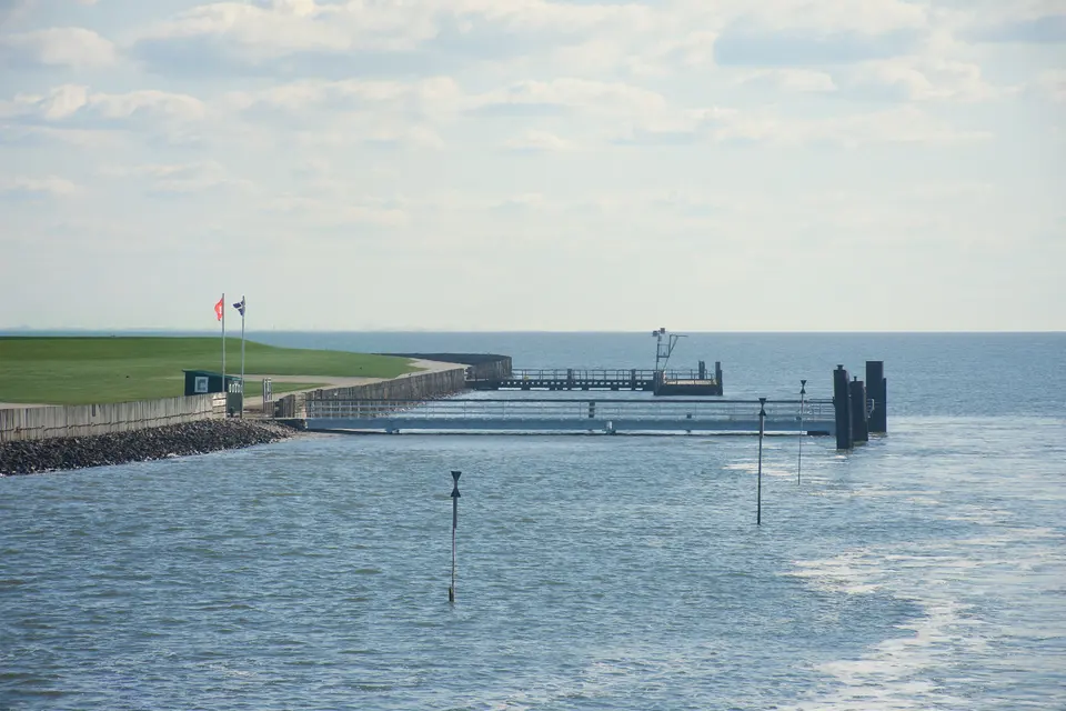 Landscapes, photograph 24